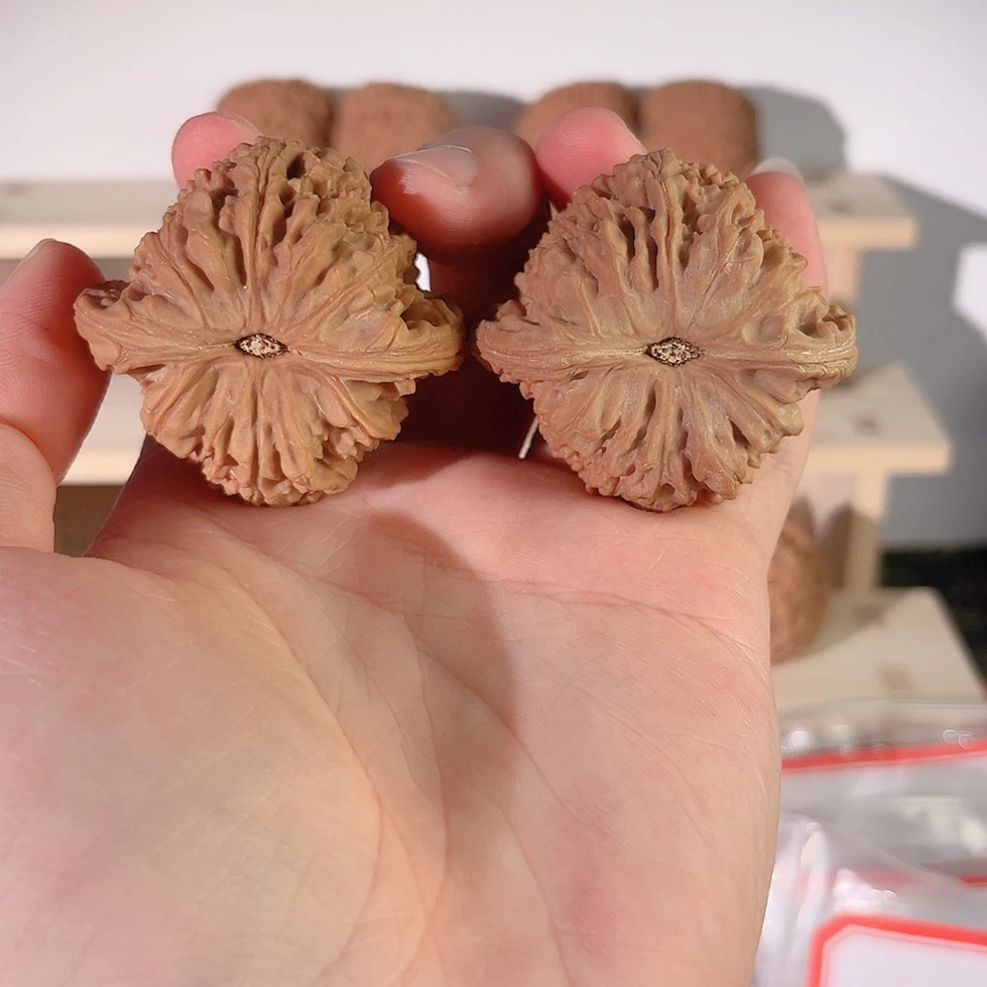 吊坠文玩核桃47南疆石