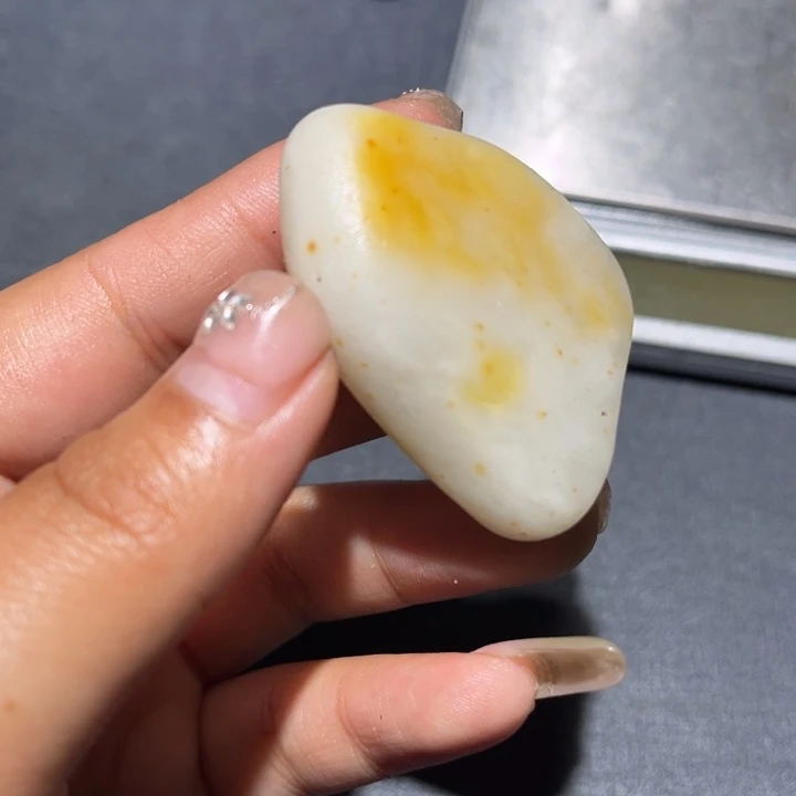 和田玉（糖玉）未镶嵌吊坠(不含链)
