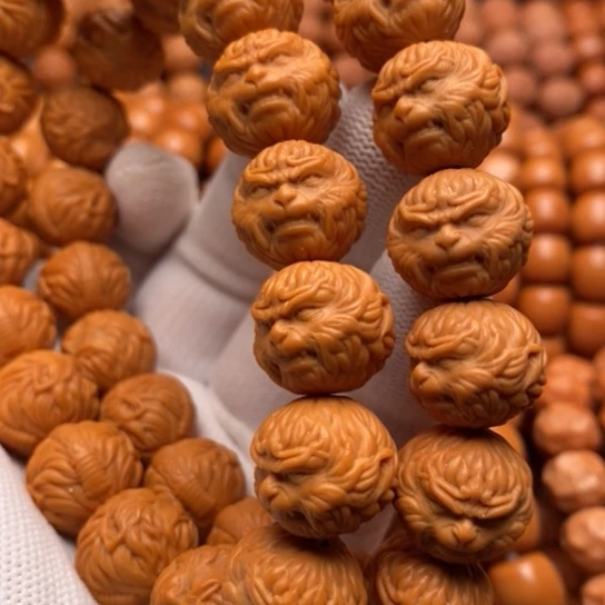 【闪购商品】猴头核桃吊坠如**哥斗战胜佛