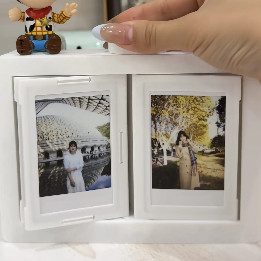 【视频同款】3d打印拍立得旋转相册摆台黑色白色收纳摆件照片翻页