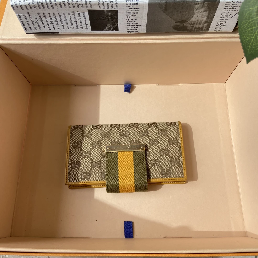 95新 GUCCI/古驰 翻盖钱包0289