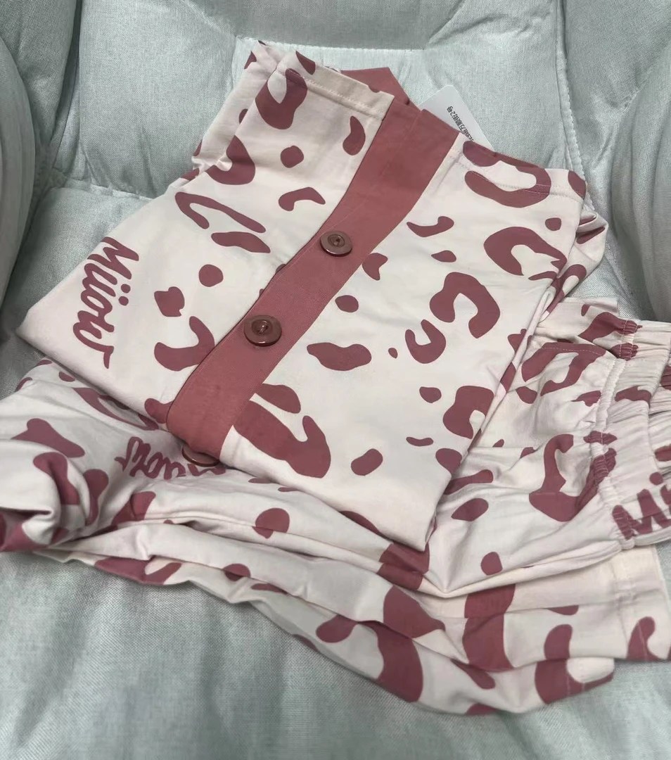 库存粉丝福利豹纹女士开襟套装22248