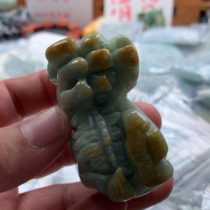 翡翠未镶嵌颈饰保真天然a货翡翠