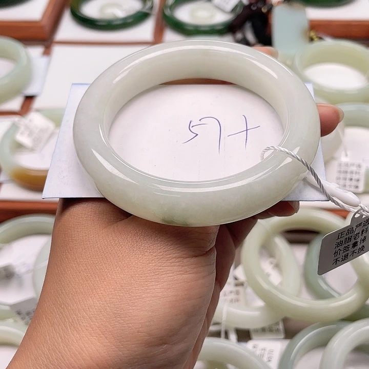 未镶嵌手镯和田玉小*