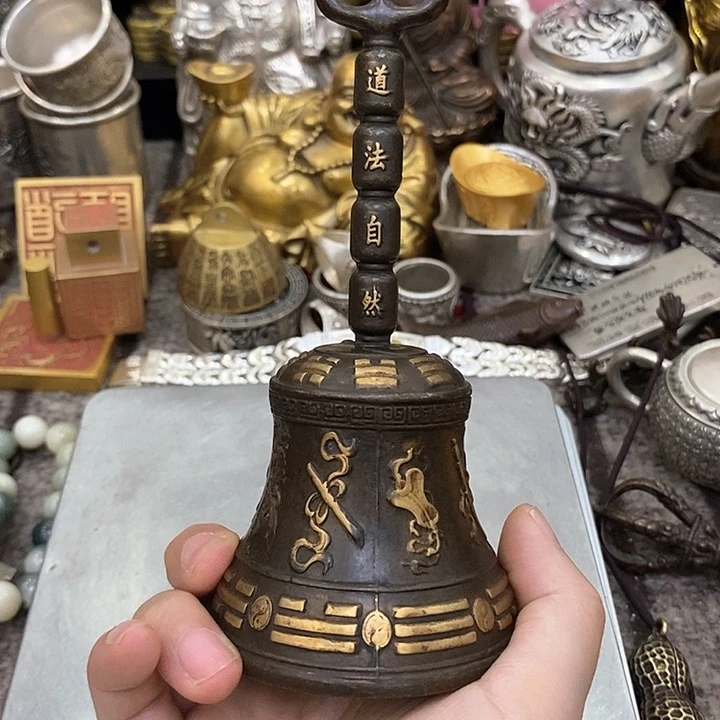 铜器工艺品一个一个