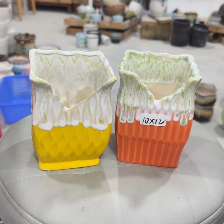 凑9块包邮，有孔，陶瓷花盆