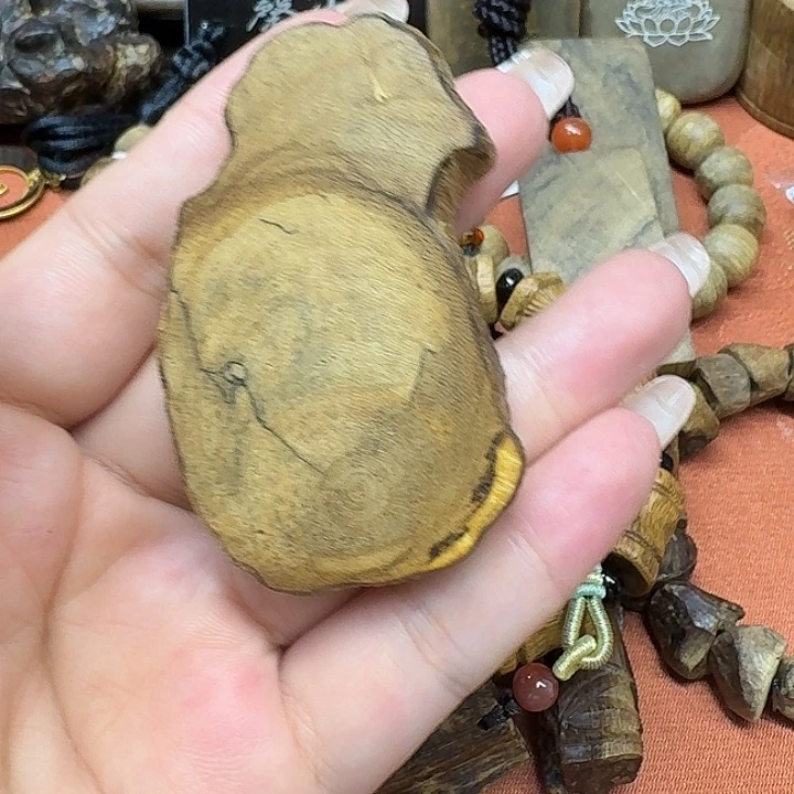 大叶紫檀（黑酸枝木类）