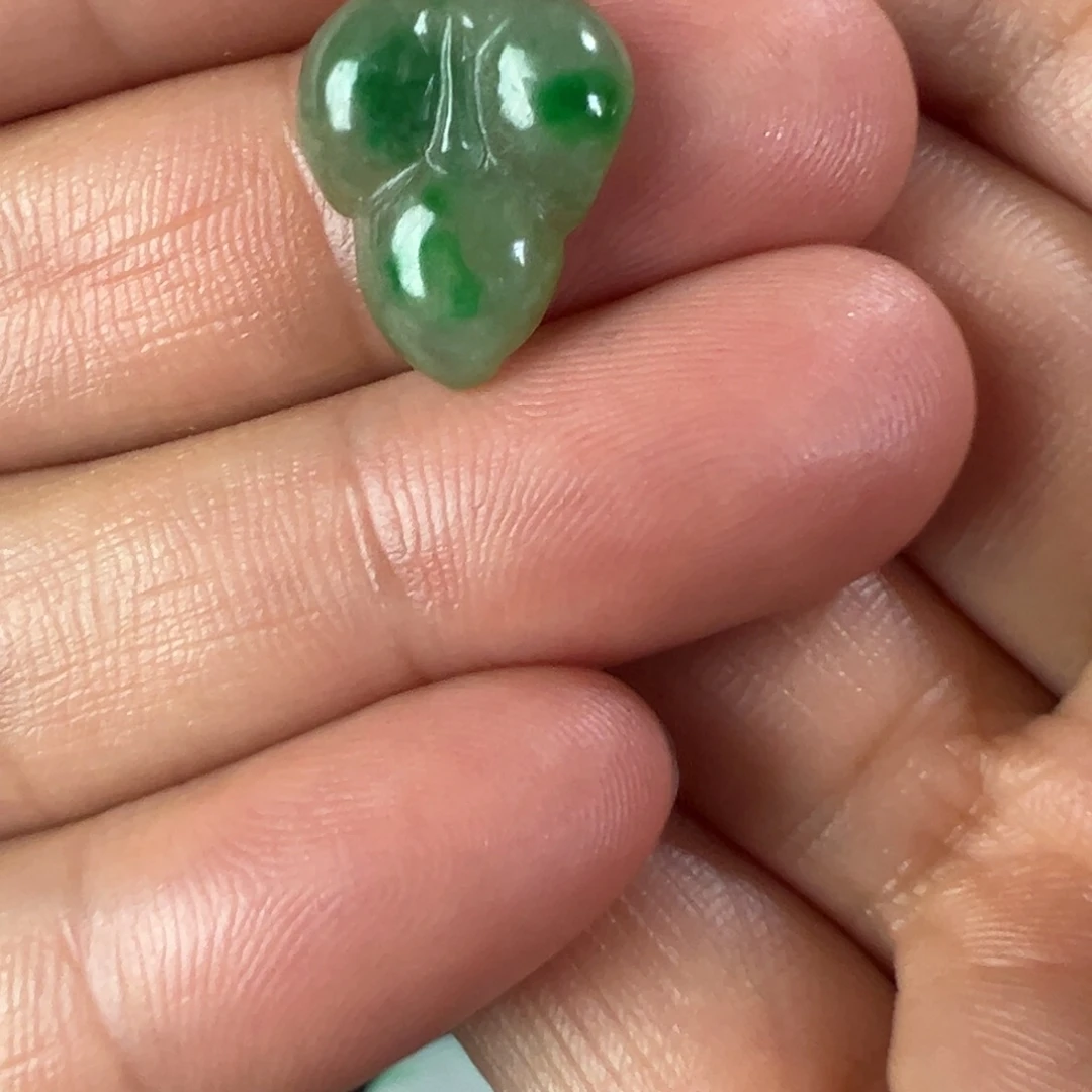 翡翠未镶嵌项圈天然翡翠小件