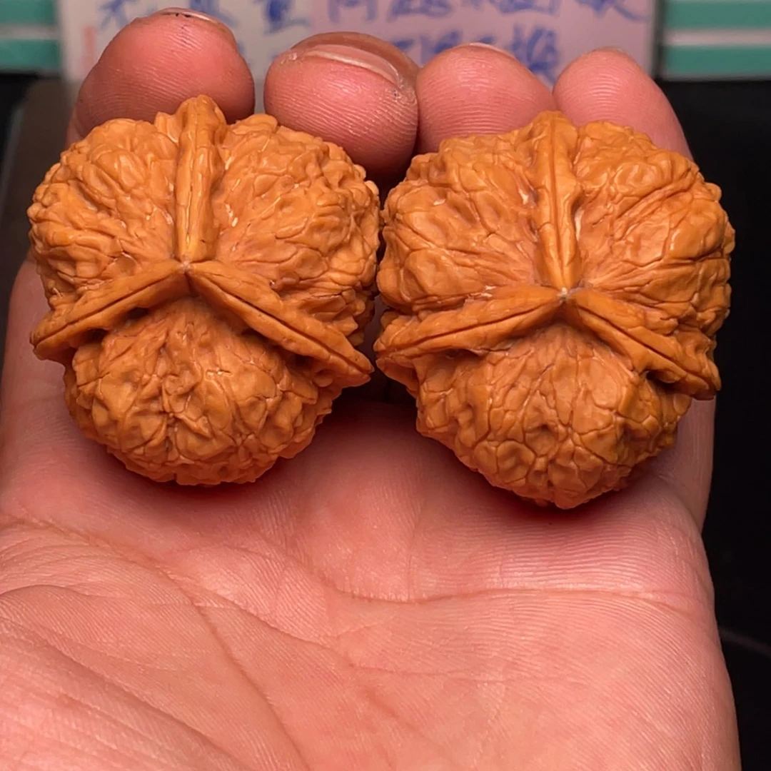 吊坠文玩核桃铁核桃