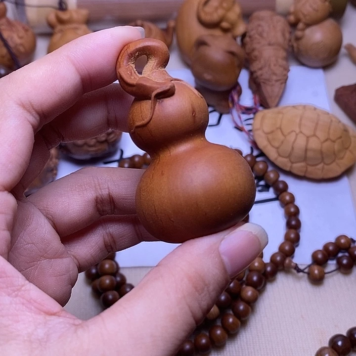 手串/手链檀香木老山檀香雕刻璃龙大葫芦