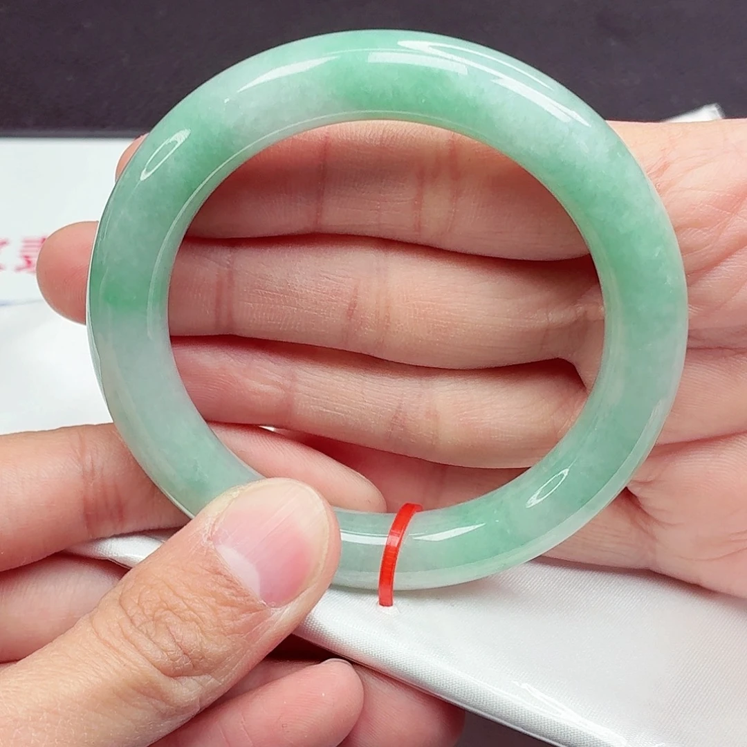 翡翠未镶嵌手镯57.5圈