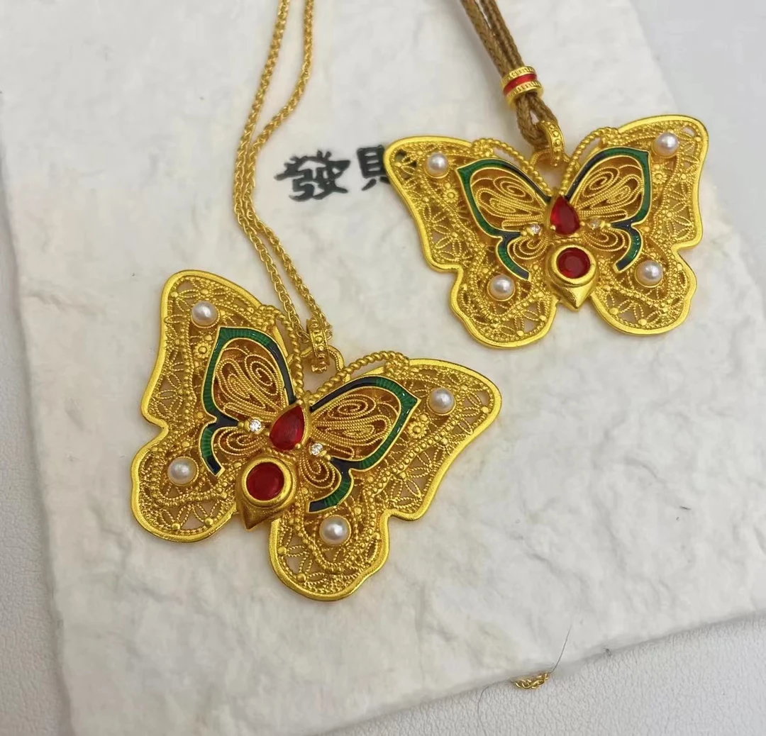 合金吊坠  线下同款 玲珑花丝蝴蝶珐琅彩点钻 吊坠毛衣链