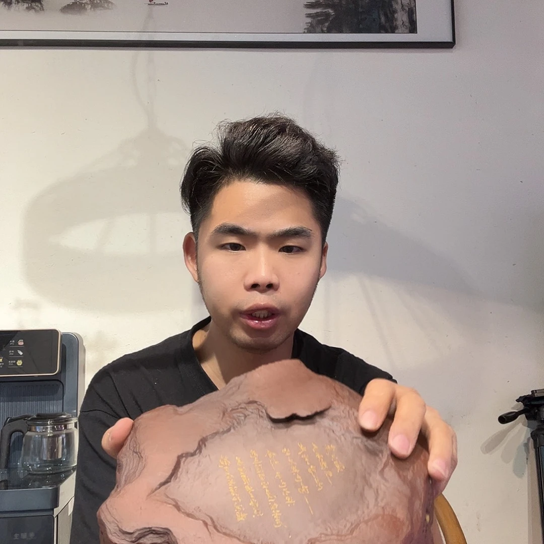 茶壶紫砂石窟的壁画是一幅反映