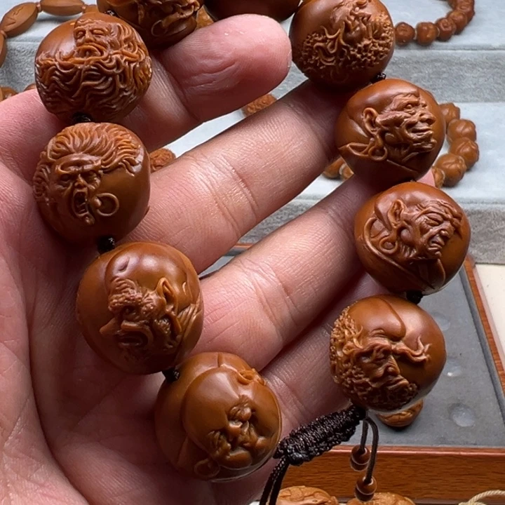 一***花手串橄榄核橄榄核雕工艺制作