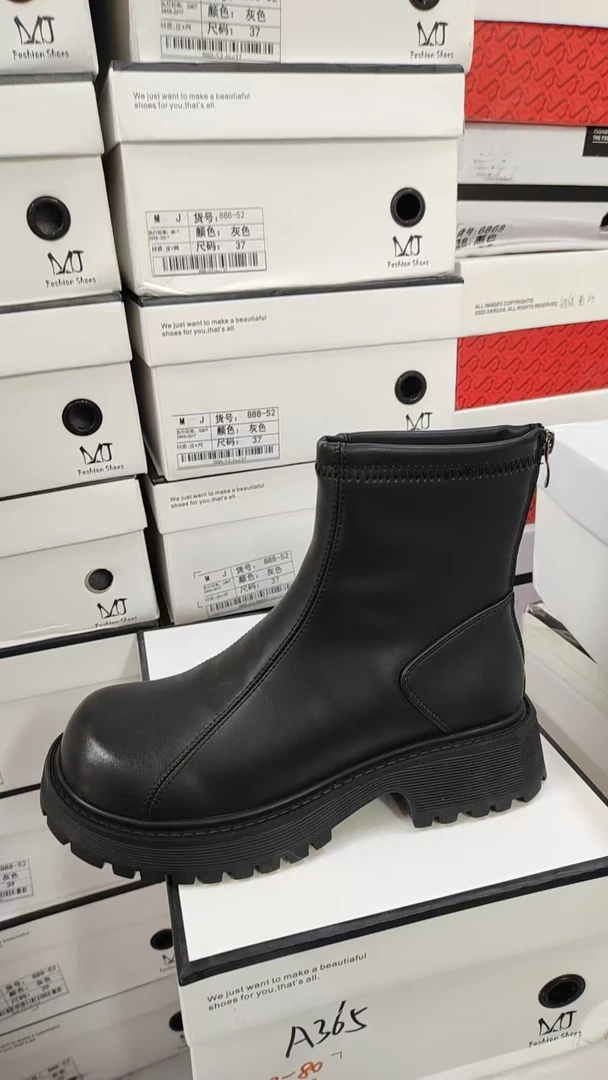 A374马丁靴女英伦风2025冬新款短靴