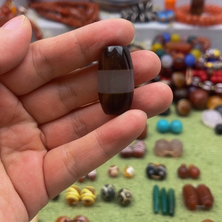 合金颈饰玛瑙/玉髓