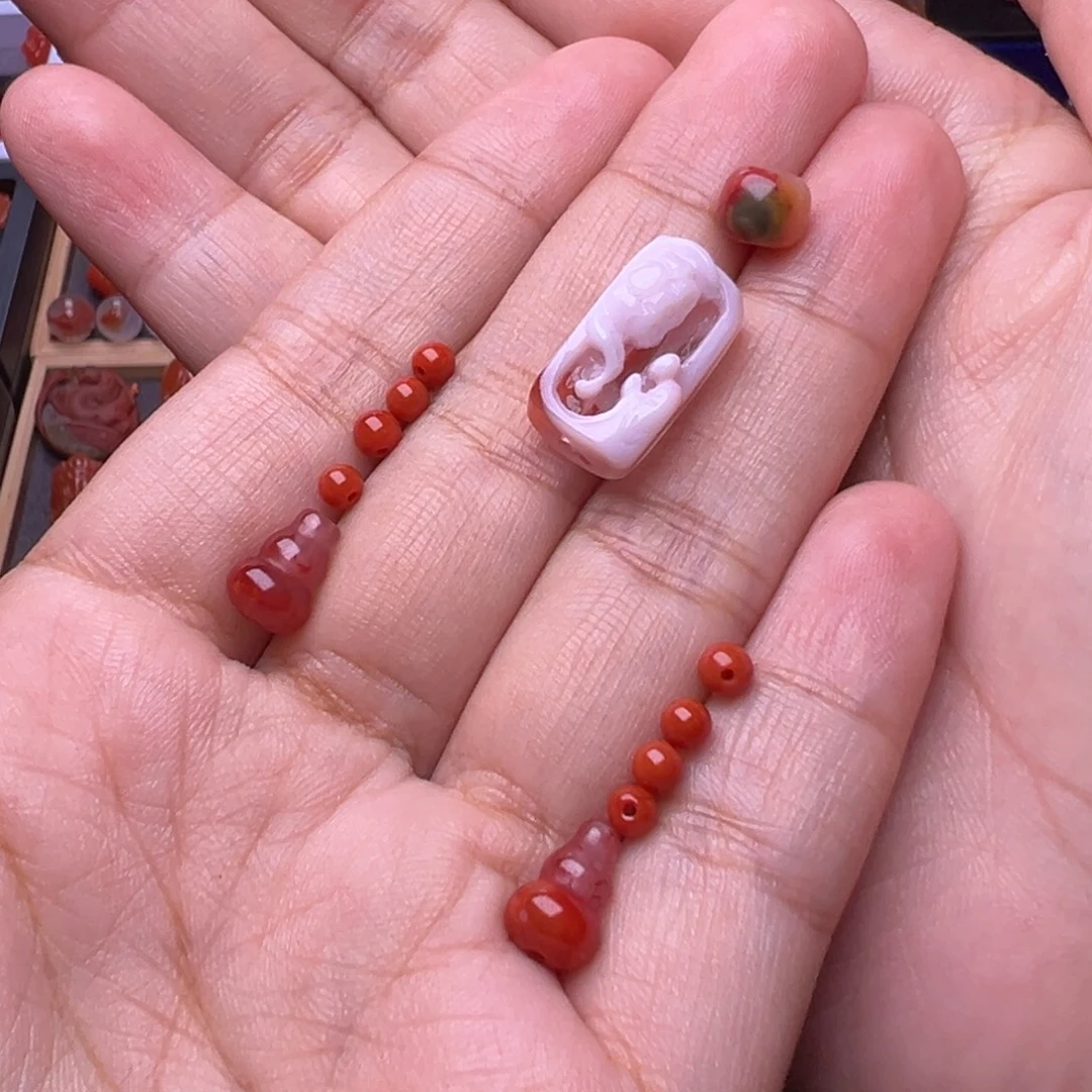 七***棠南红玛瑙未镶嵌珠宝奇石