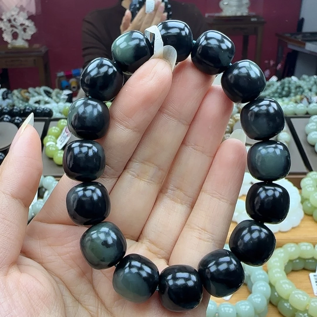 和田玉未镶嵌手串