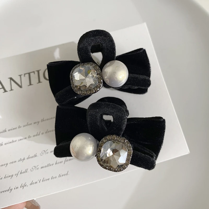 2025款气质轻奢珠珠水钻丝绒蝴蝶结碎发夹刘海夹侧边夹发饰4cm