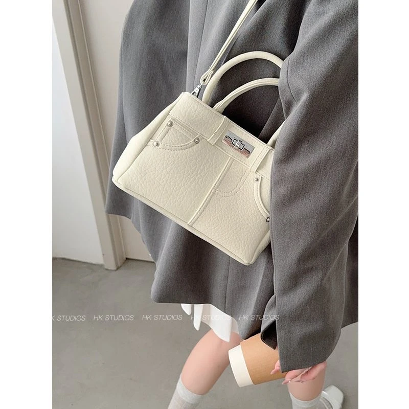 2025新款潮流软皮荔枝纹手提通勤小众吸睛斜跨百搭包