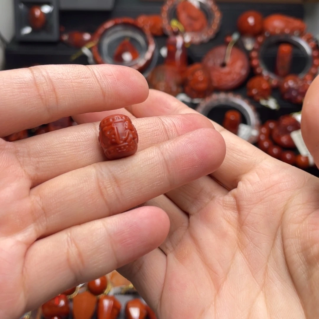 【闪购商品】未镶嵌六字真言桶珠12m南红玛瑙