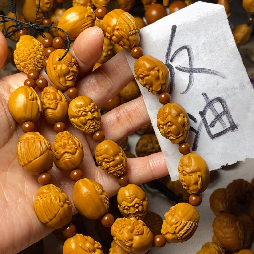 手串/手链橄榄核罗汉手持上色