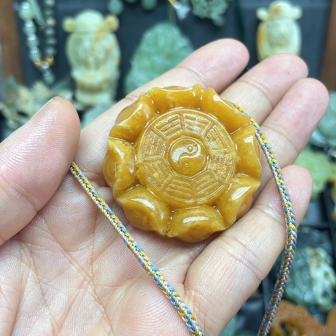 未镶嵌蛇纹石玉颈饰