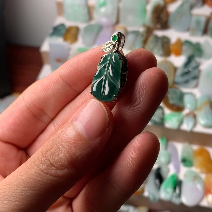 翡翠未镶嵌颈饰危地马拉翡翠，叶子