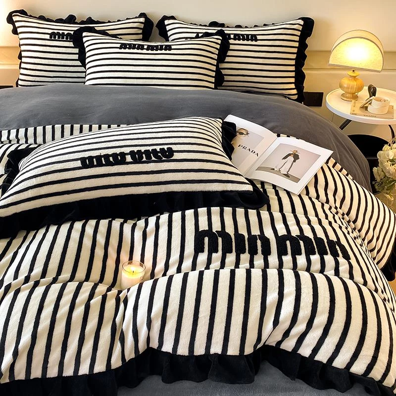法式小香风牛奶绒四件套条纹刺绣珊瑚绒冬季2026新款加厚被套床单