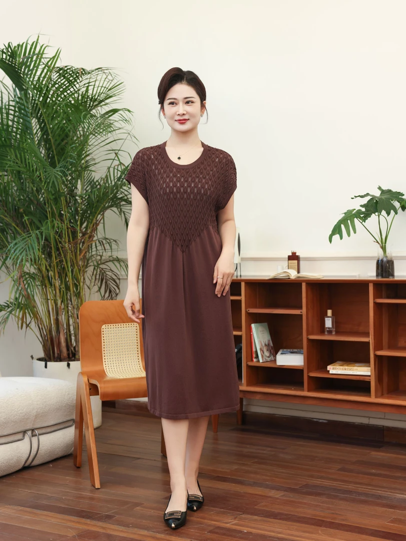 （032）湾湾奢品贵妇既视感显廋透气时尚百搭连衣裙