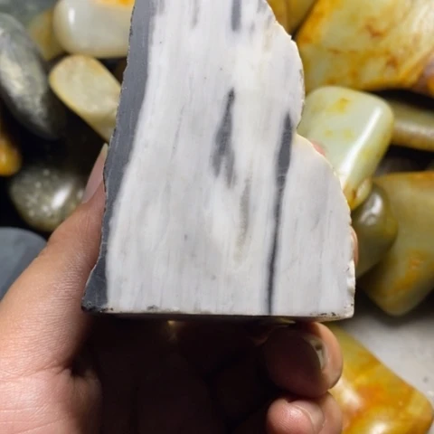 未镶嵌和田玉（糖玉）挂件