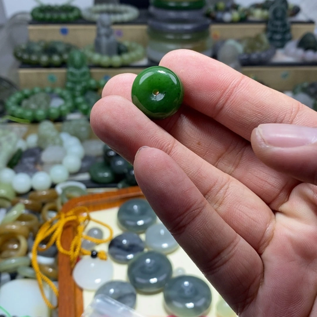 和田玉颈饰未镶嵌小*