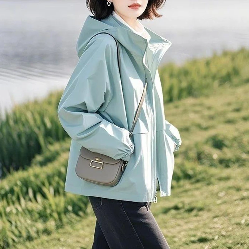 韩版减龄连帽冲锋衣外套女2025春秋新款帽衫宽松显瘦百搭开衫上衣