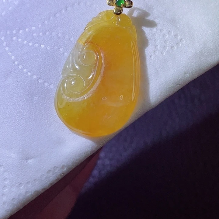 翡翠18K金镶嵌颈饰翡翠