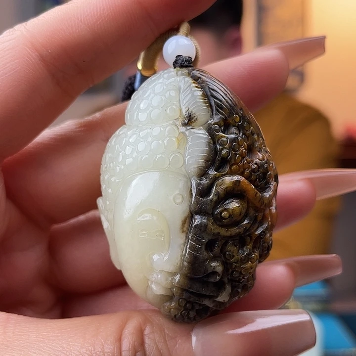 和田玉颈饰未镶嵌