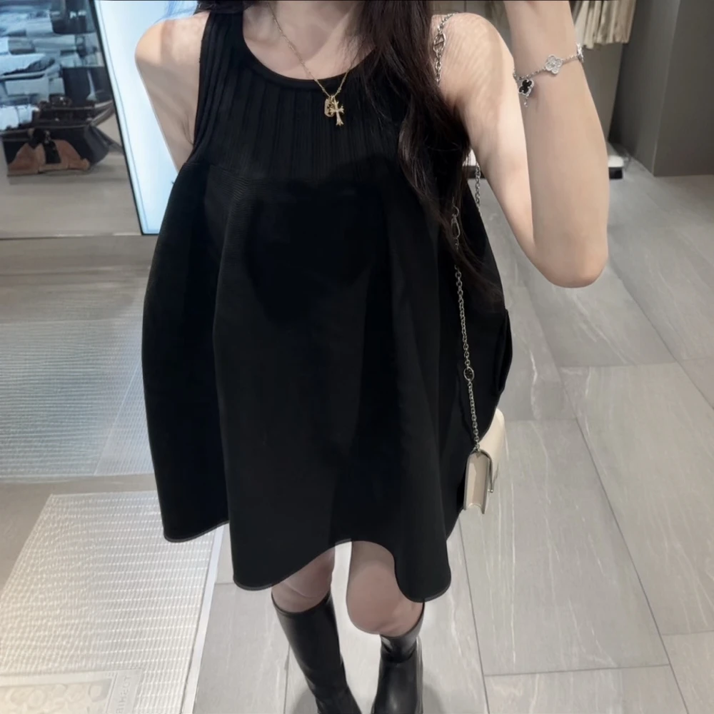 一体机制作面料黑色背心上衣女夏季网红时尚炸街新款洋气女装上衣