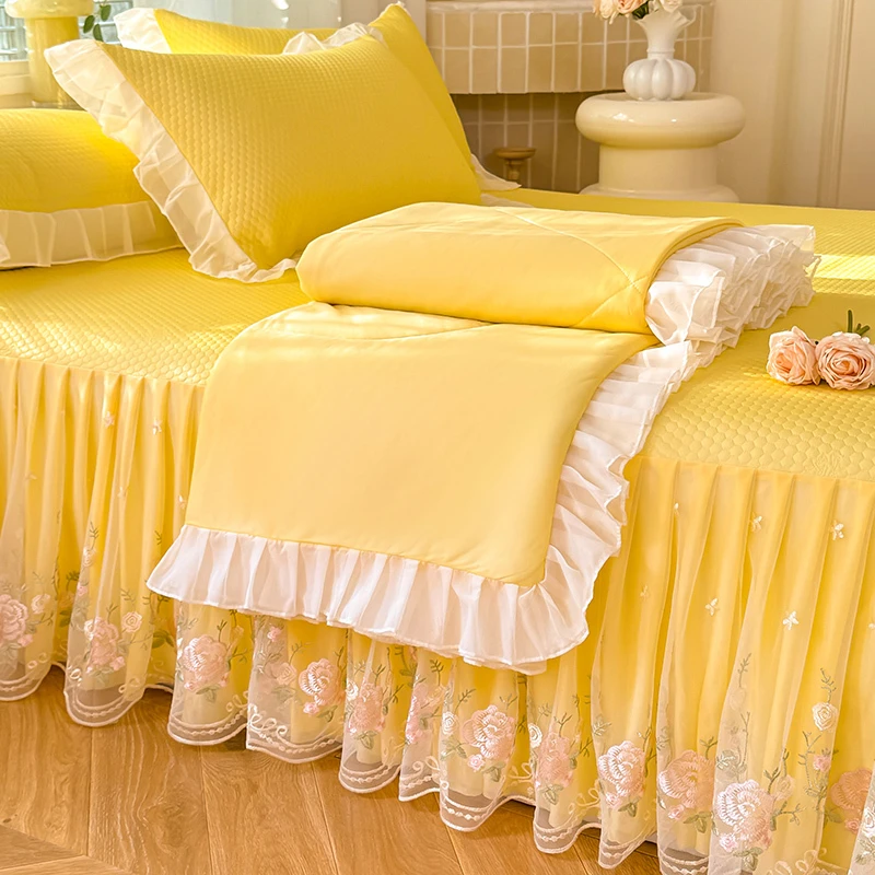 2025新款蕾丝床裙冰丝凉感豆豆凉席夏被三四件套夏季空调被软席子