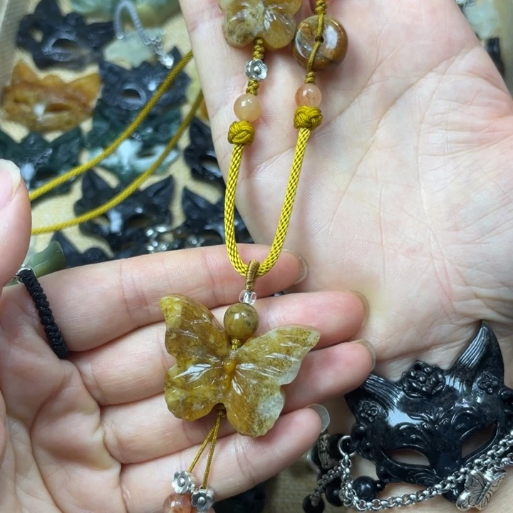 蛇纹石玉合金颈饰