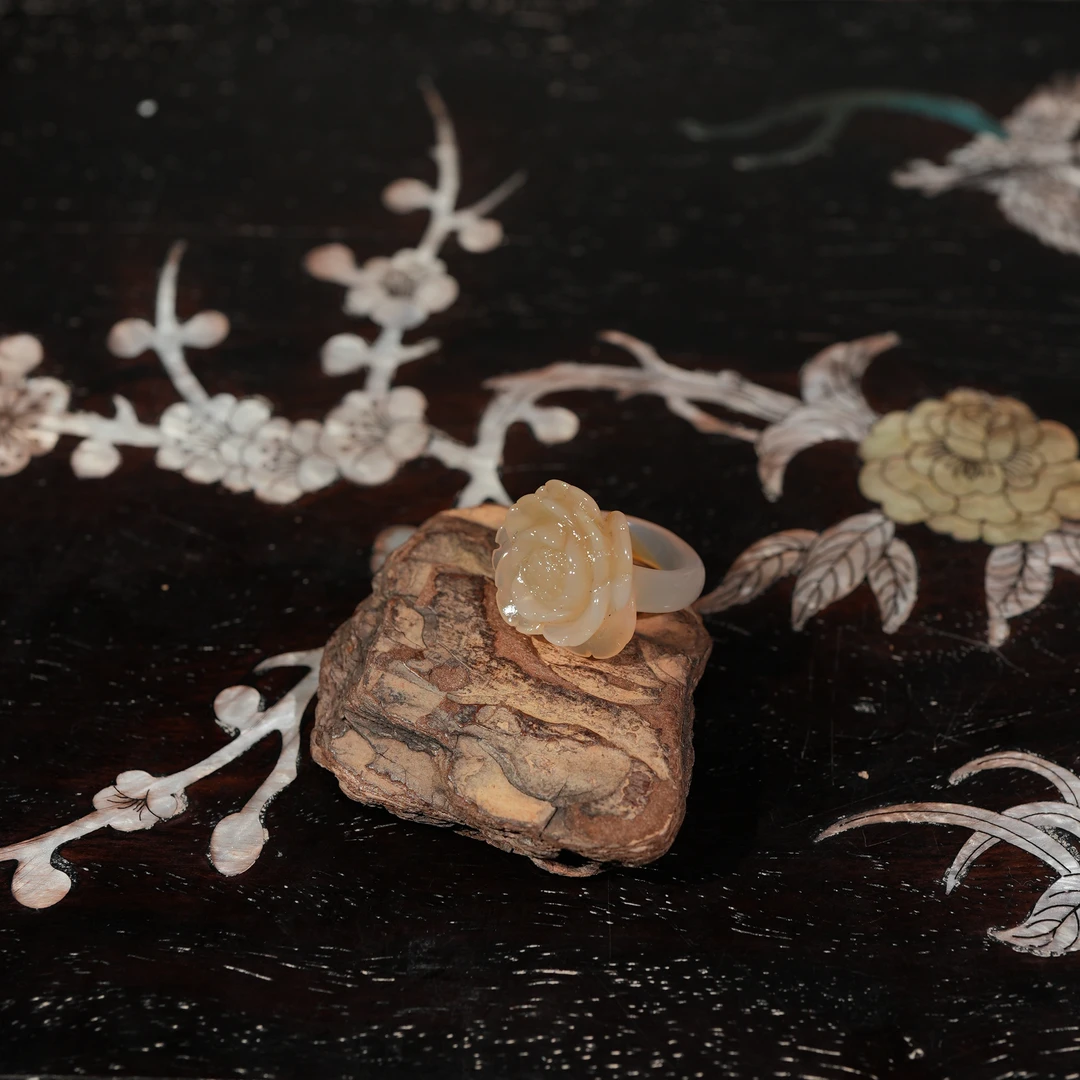 1.11香港王老板-玛瑙戒指6n159