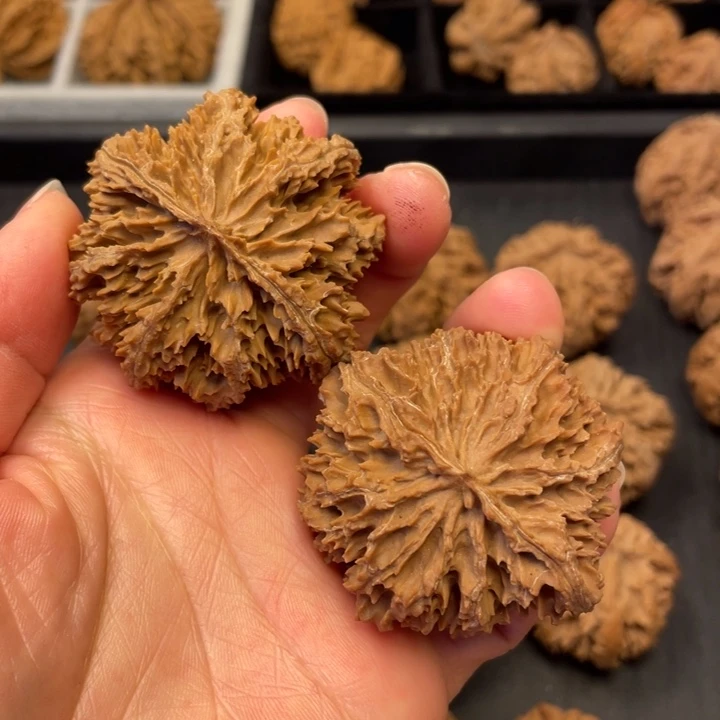 吊坠文玩核桃突突你是最可爱