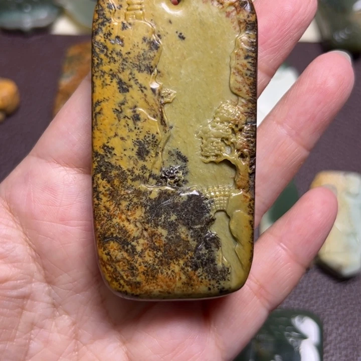 7***7岫岩河磨玉（透闪石质玉）未镶嵌颈饰