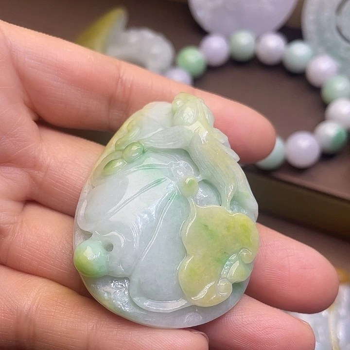 定制翡翠未镶嵌翡翠吊坠