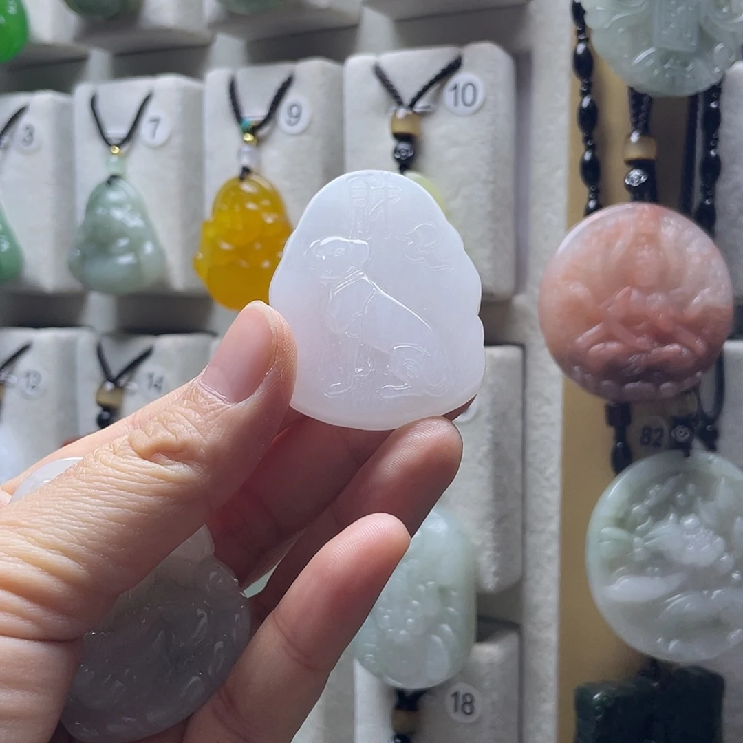 夜***雨石英质玉合金颈饰