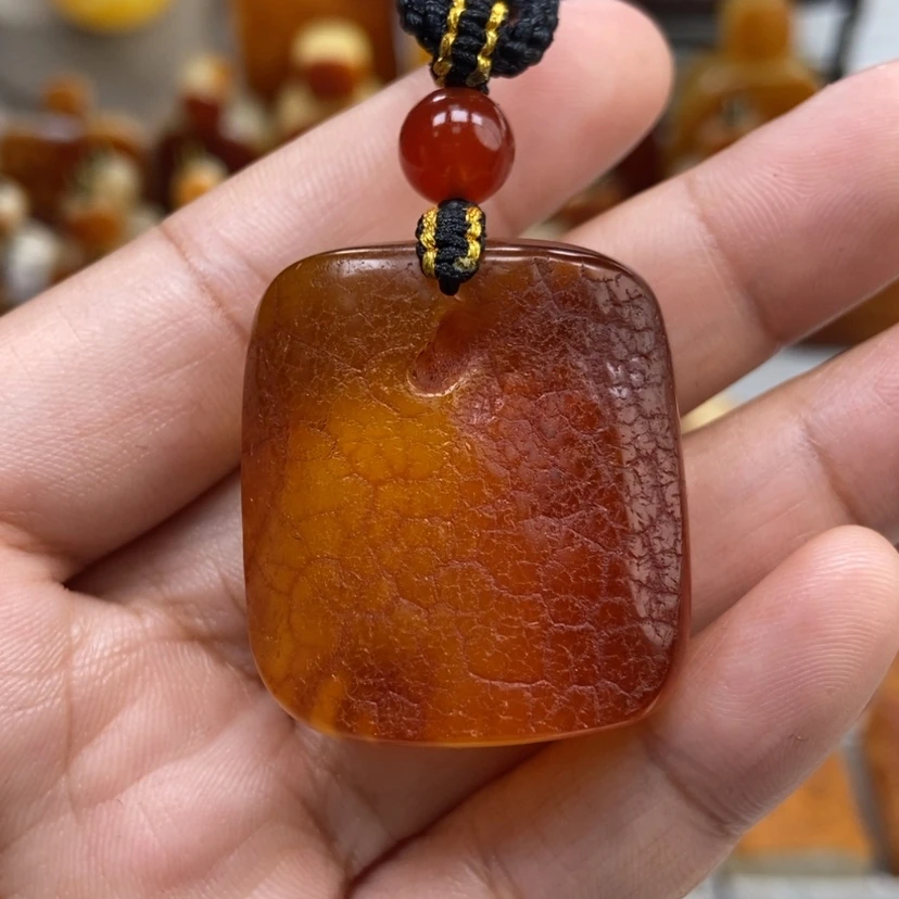 【闪购商品】琥珀颈饰未镶嵌