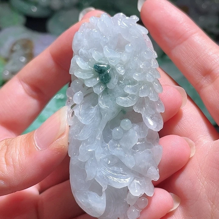 颈饰未镶嵌翡翠天