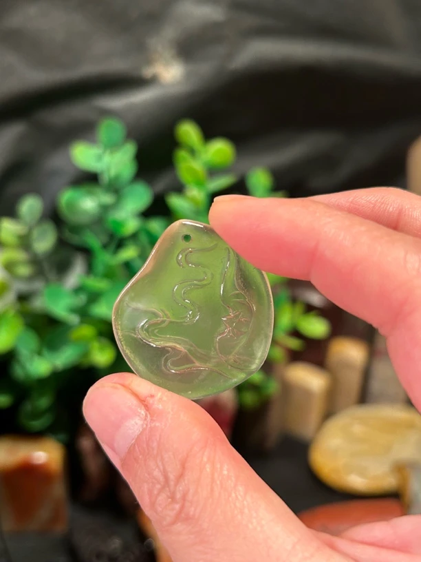 昌化玻璃冻石挂件，福在眼前，冰冰透透，干干净净