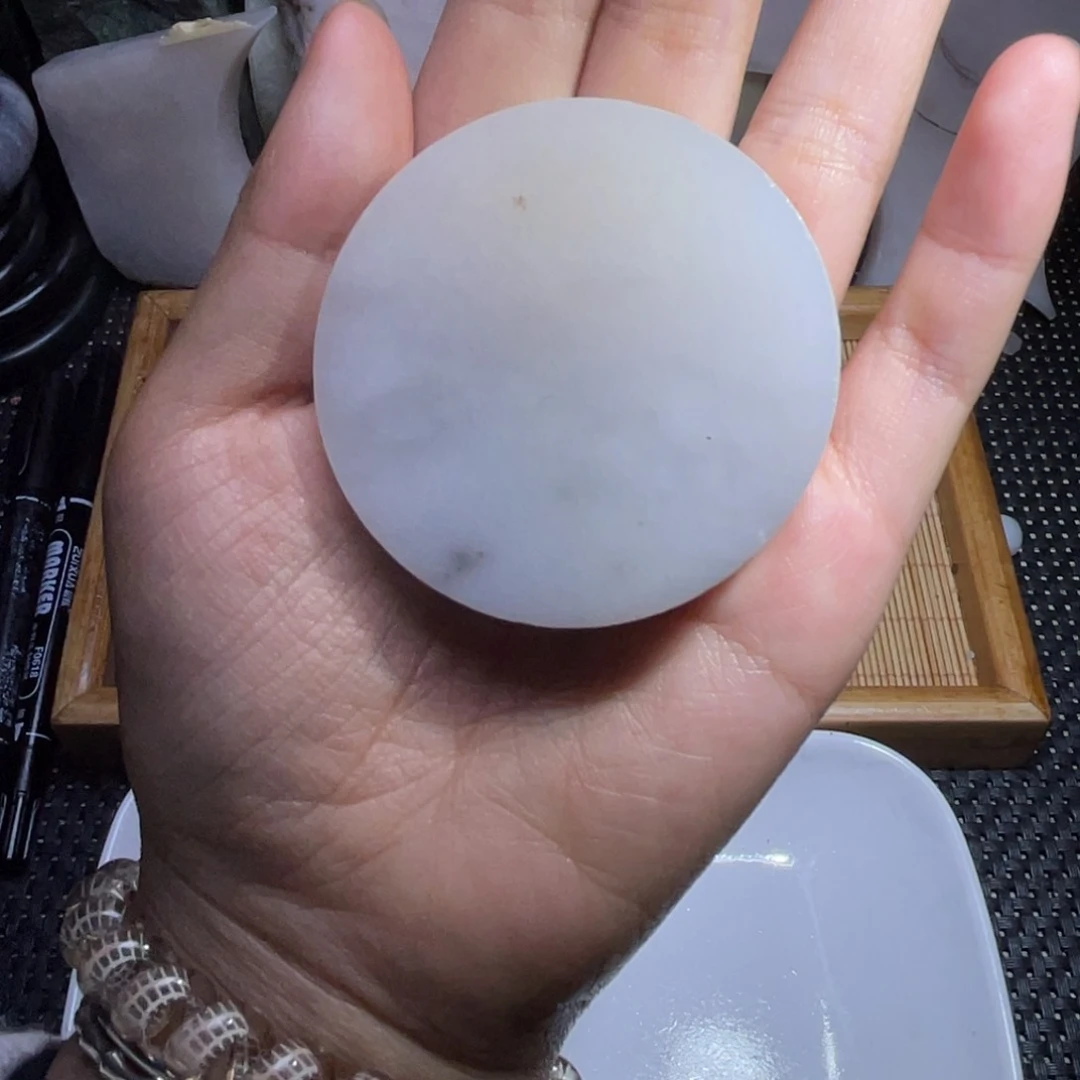 未镶嵌和田玉珠宝半成品