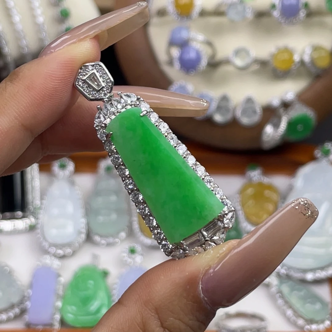 颈饰银S925镶嵌翡翠吊坠