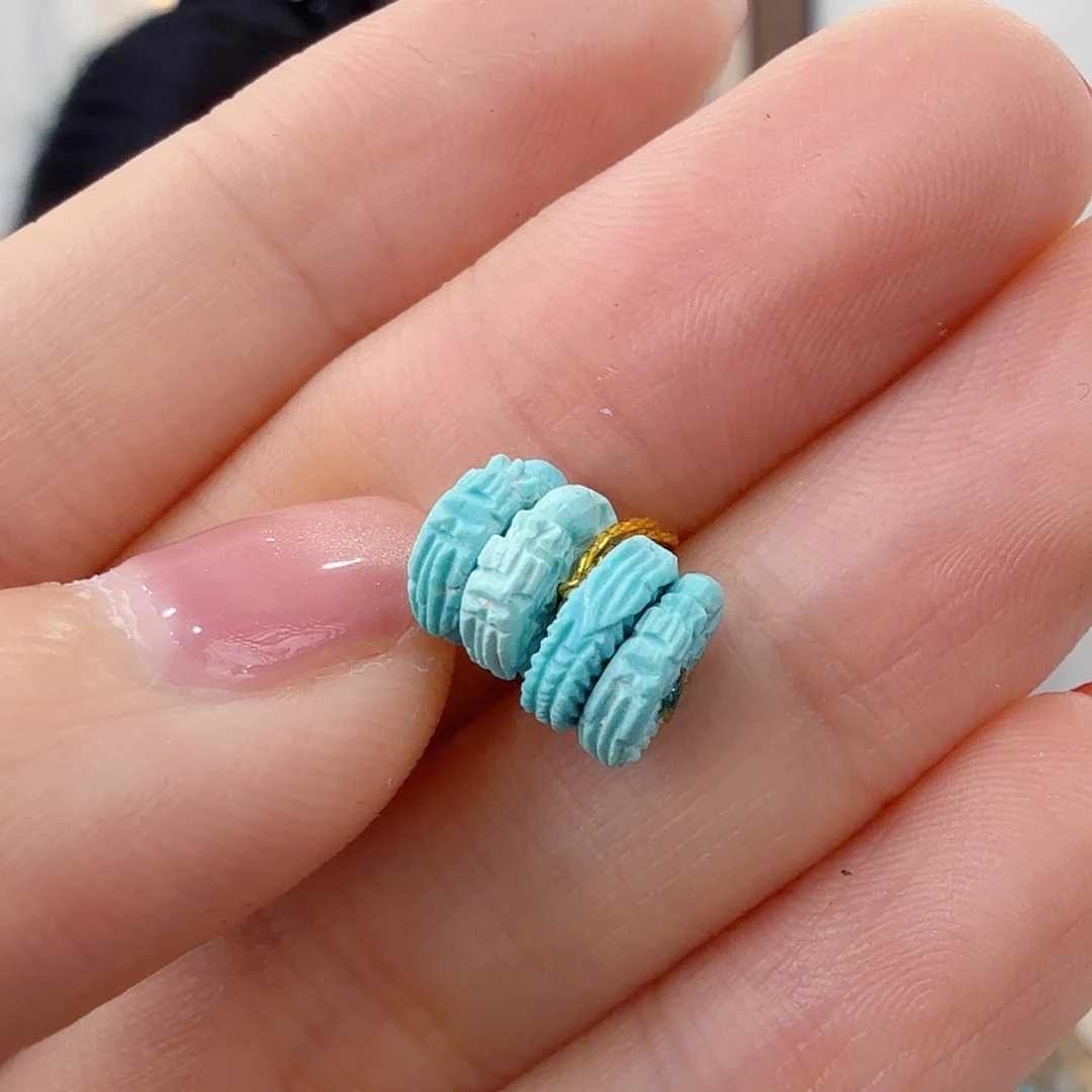 绿松石未镶嵌珠宝奇石