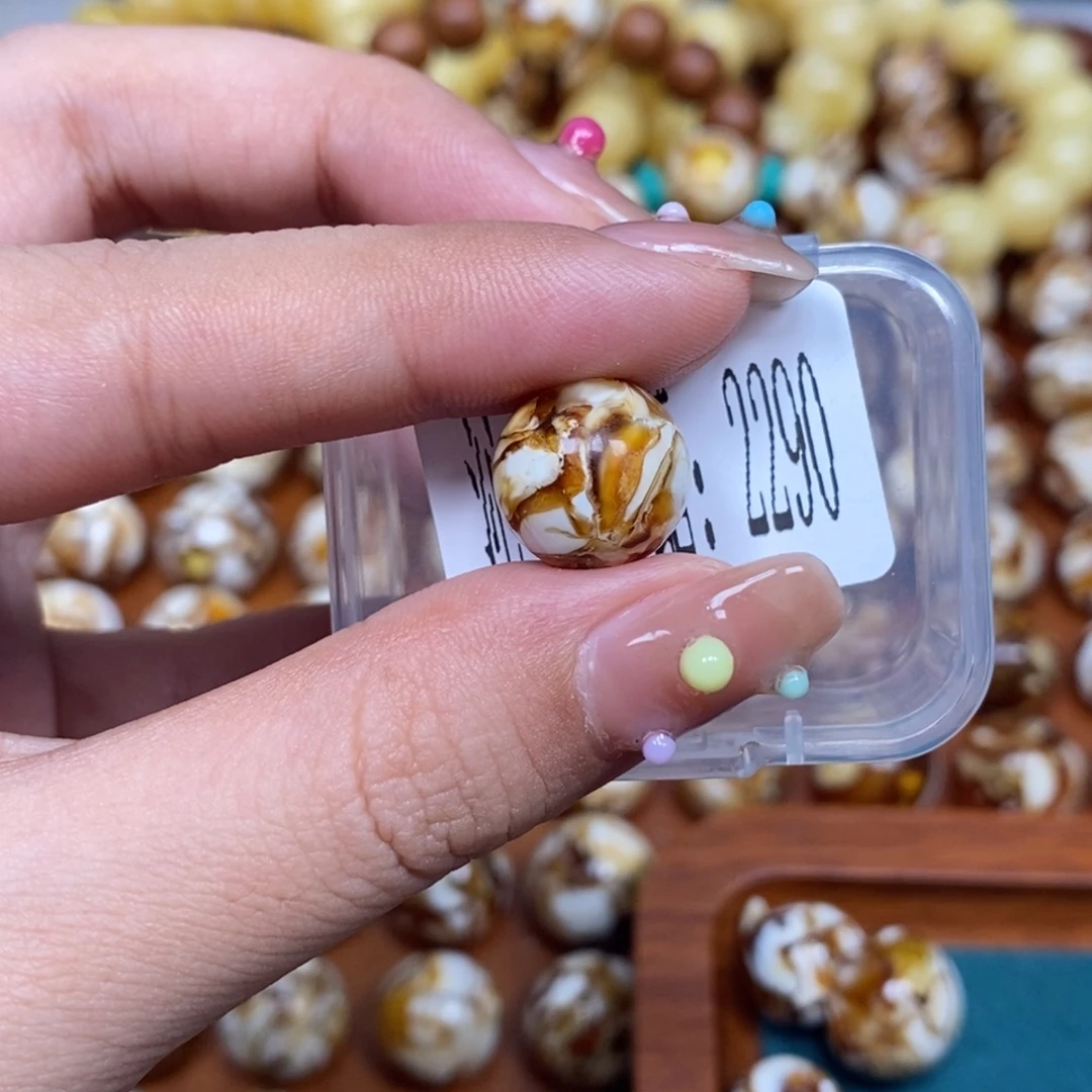 把件猴头核桃沁色圆珠老型2290
